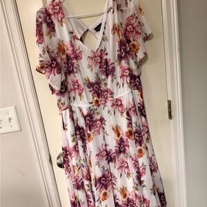 torrid floral dress on white Fabric size 3